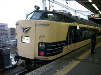 西船橋駅で運転停車