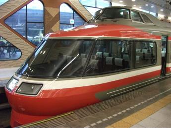 7000形「LSE」
