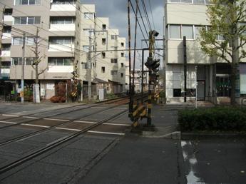 修学院駅横の踏切
