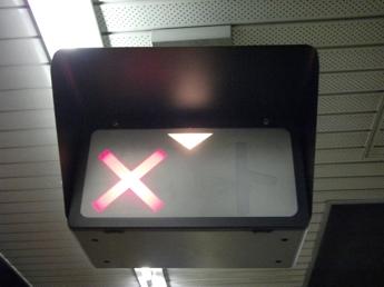 戸閉め合図表示機