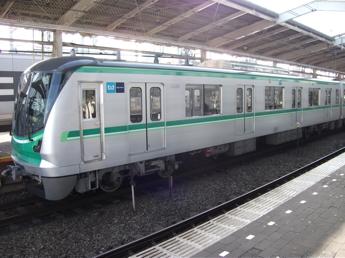 16000系