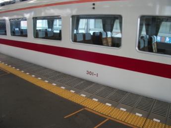 東武300系電車