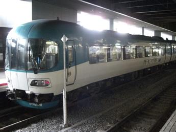 京都駅で待機中